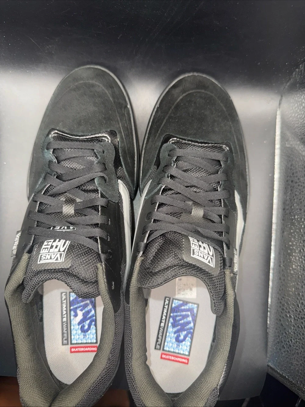 Size 11 - Vans Ave 2.0 Black Metallic, VN000DA1B5T, Clean, No Box, Great Cond
